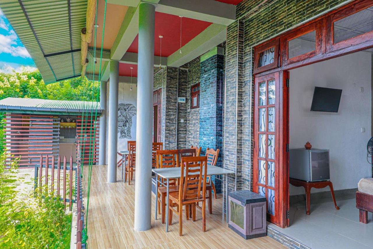 Bed and Breakfast Zircon Ella Exterior foto