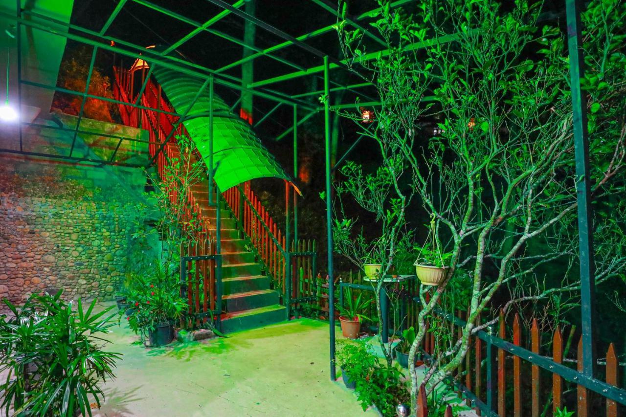 Bed and Breakfast Zircon Ella Exterior foto